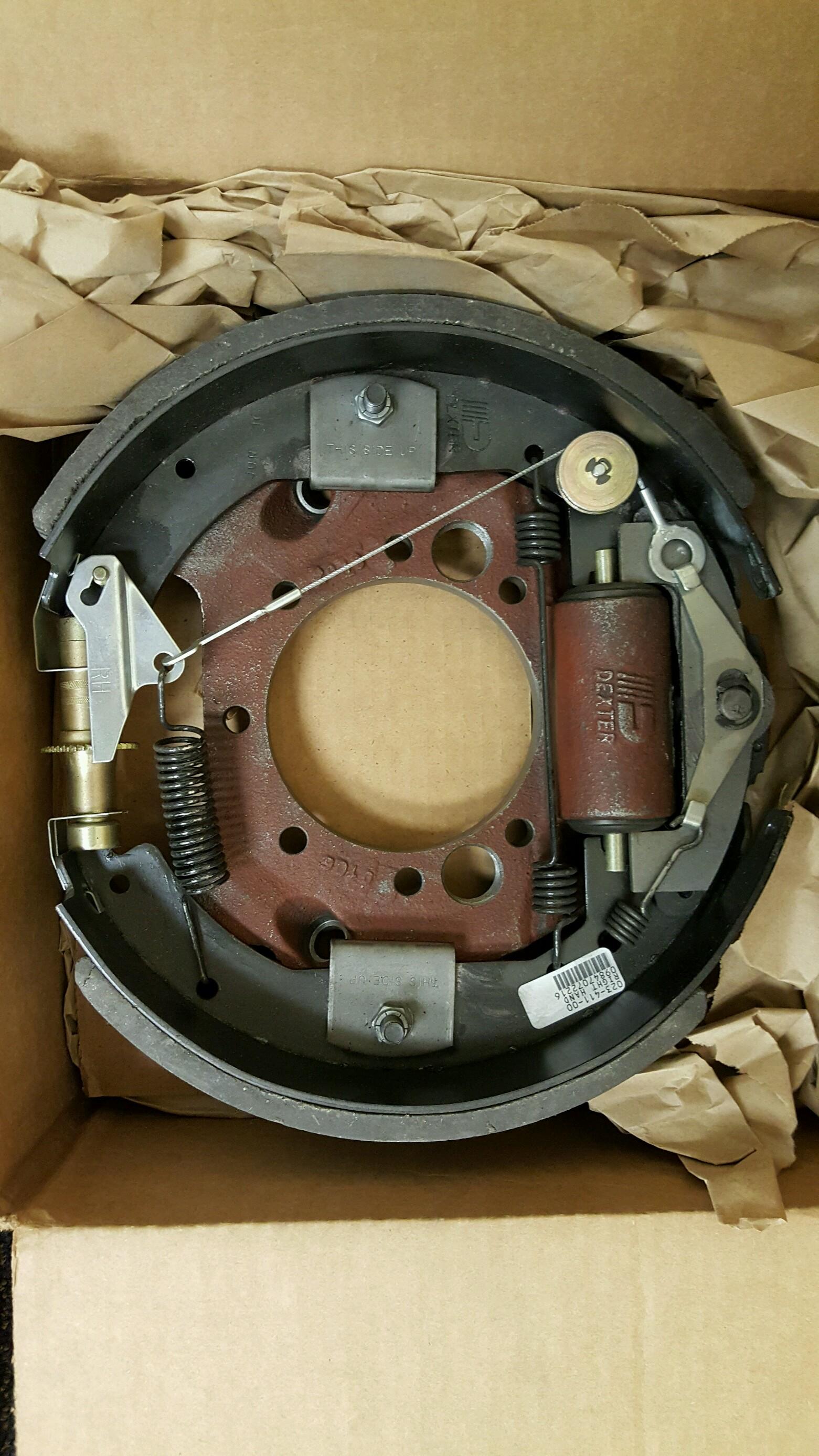 Tex Trail Dexter RHS hydraulic brake assembly, 12.25-inch diameter, 3 3/8-inch width, 7-bolt, 9K, 10GD, for heavy-duty trailers.