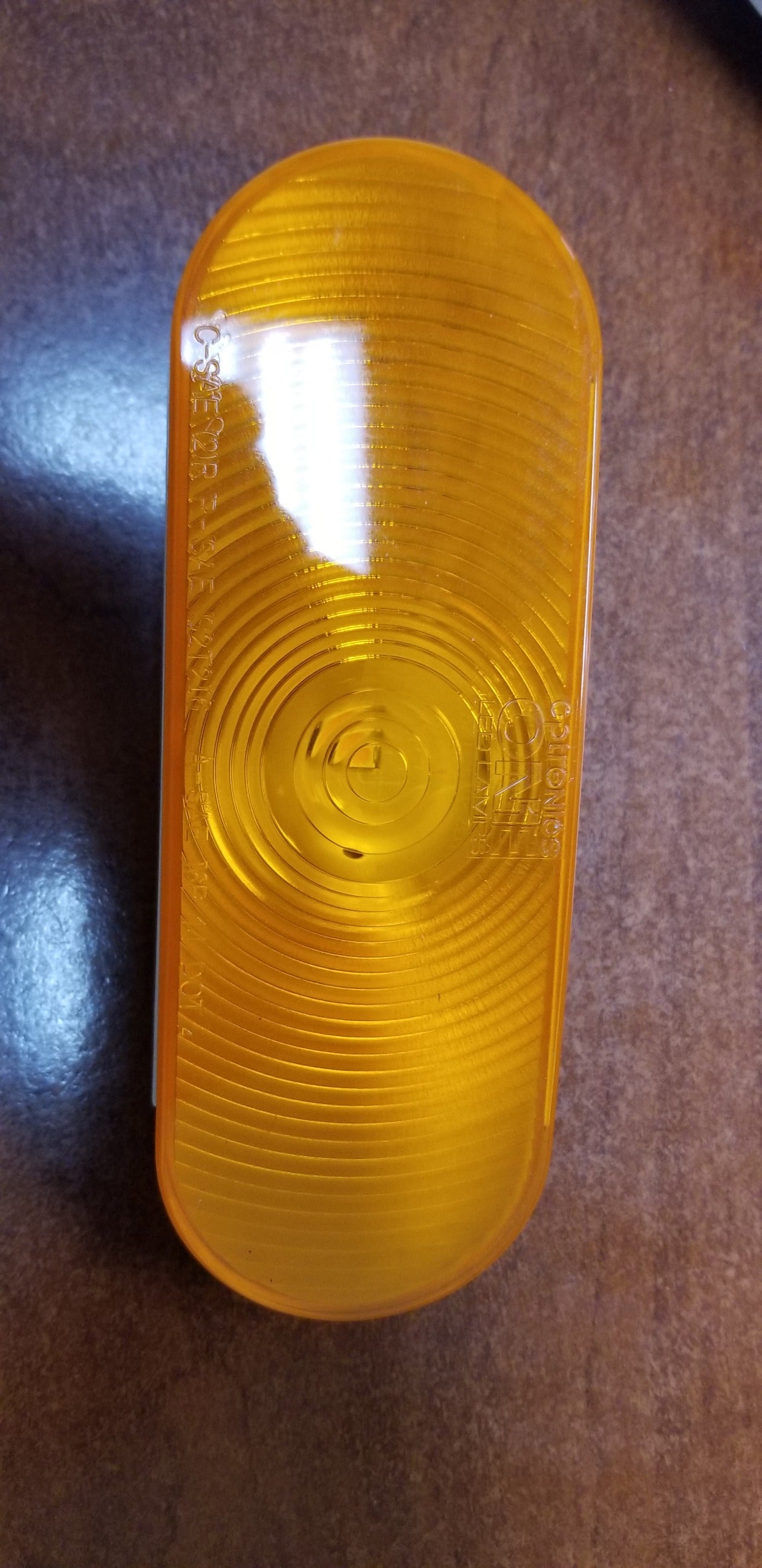 Tex Trail LED STT 6 Oval One Diode Amber electrical light, showing the compact oval design and amber lens for outdoor vehicles.