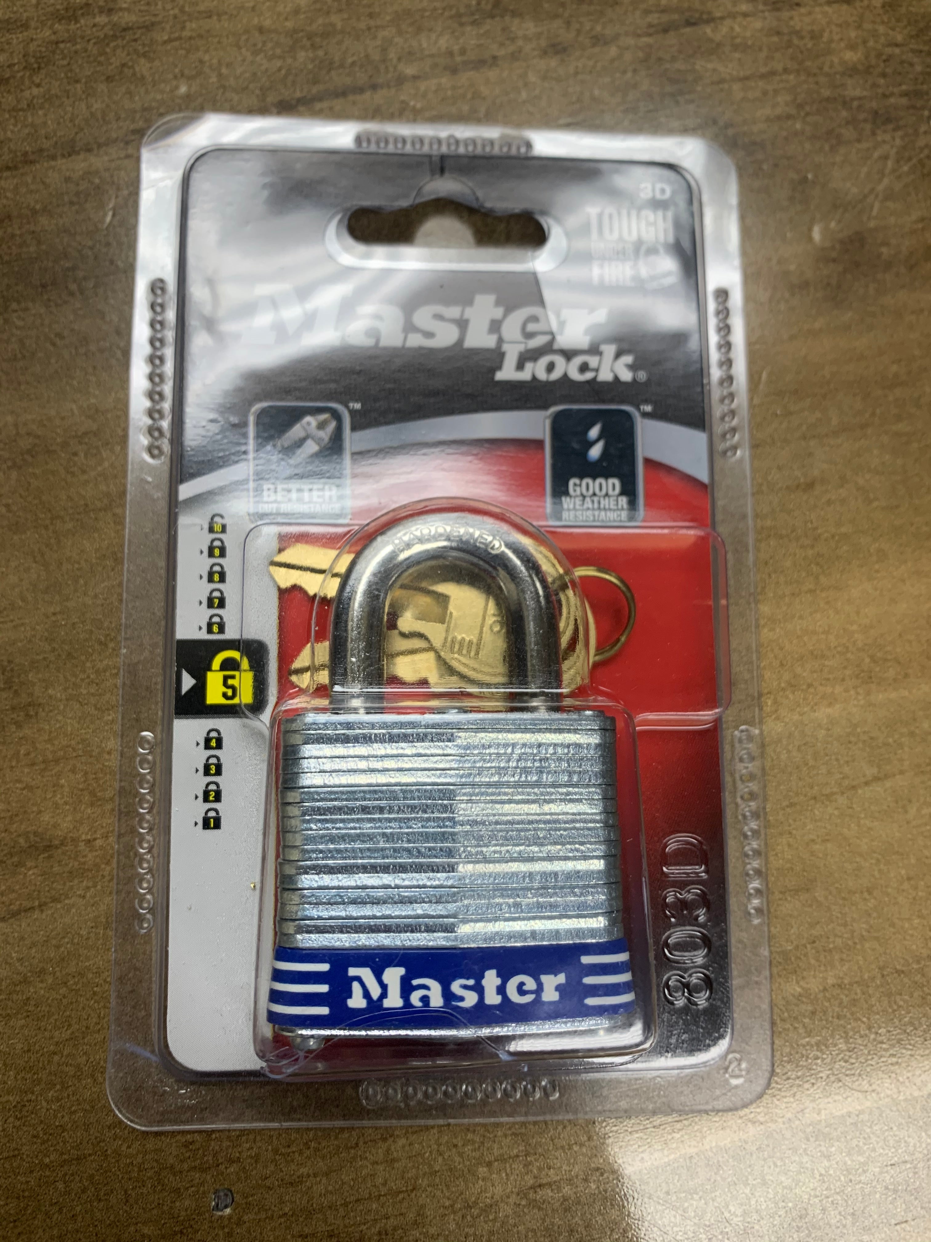 Tex Trail 1/4-inch shackle padlock for trailer security, featuring durable construction and key lock mechanism.