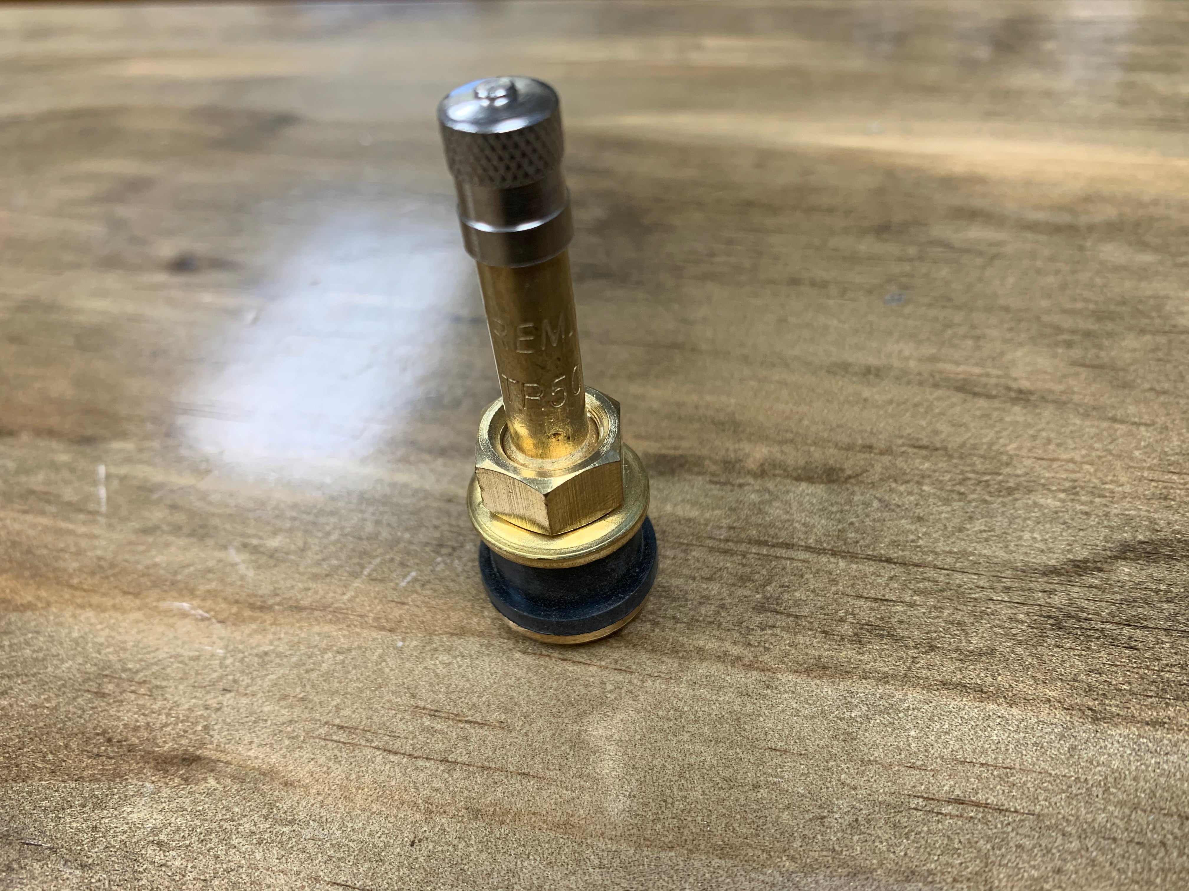 Valve Stem 0.625DIA X 2L METAL - Indiana Trailer Sales